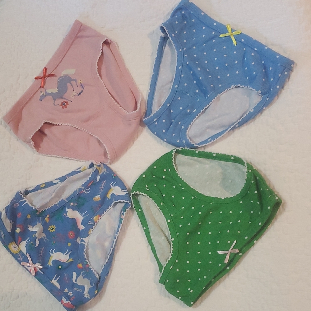 MINI BODEN KIDS BRIEFS; SET OF 4;SIZE: 3-4Y /104CM